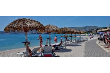 Kroatia Privát Okrug Gornji, Eksteriør